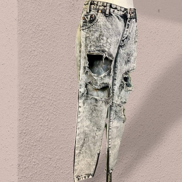 NWT ONE by One Teaspoon ‘Trashed Free Birds’ Jeans in “Harley” Gray Wash Size 28 - Picture 8 of 16